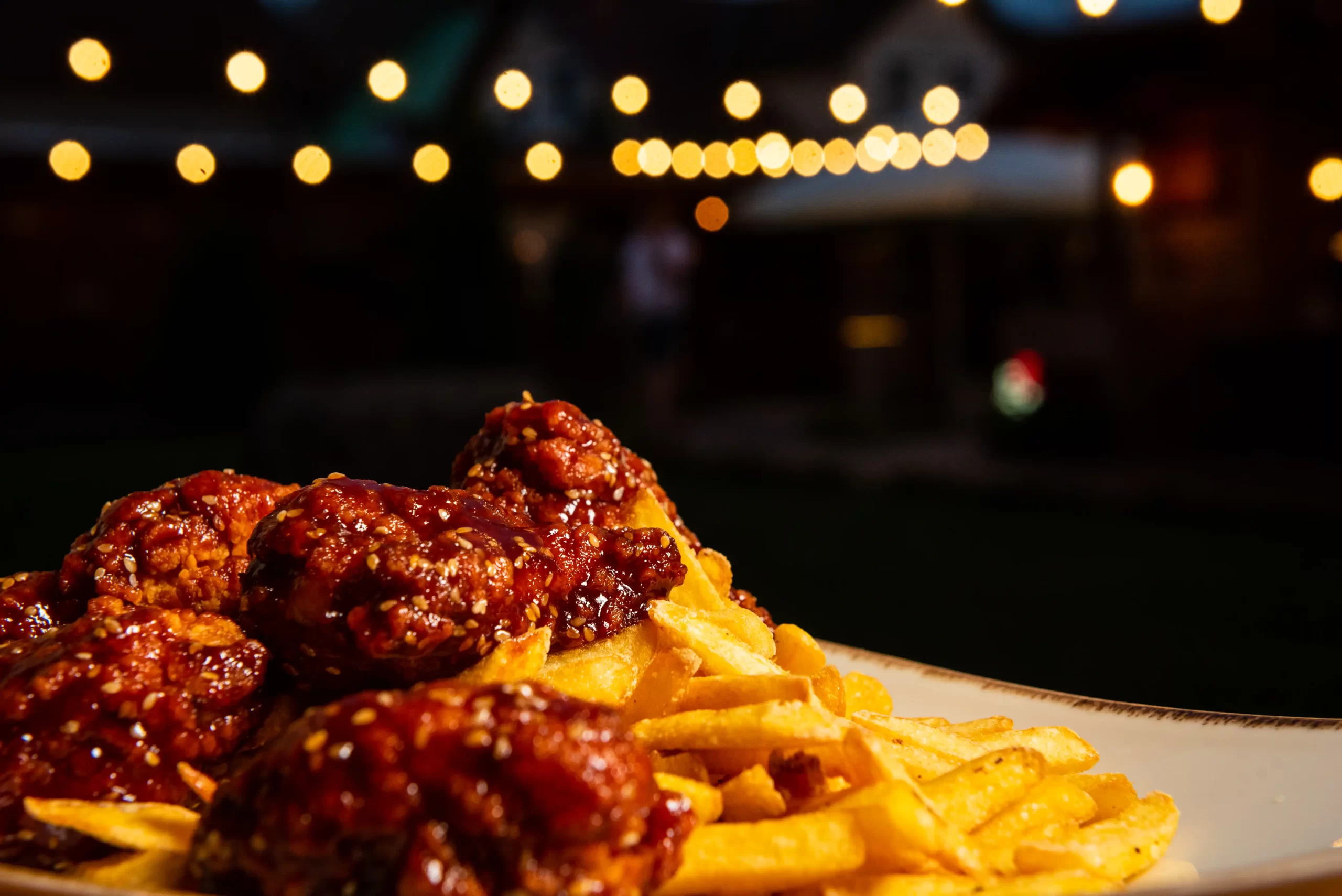 Bbq wings Roni Q livezeni tg.mureș târgu mureș restaurant mureș delivery livrare terasă terasz Pizza mureș Pizza mures Restaurant Mureș Restaurant mures Pizza Livezeni Restaurant Livezeni ibănești ibanesti maiad nyomat nyomát Corunca Koronka Marosvásárhely Poienița poienita Agard Agárd Vendéglő Pizzázó házhozszállítás Sânișor Sanisor crispy burger mâncare tradițională ciorbă ciorbe meniul zilei platou platouri salată salate supă supe