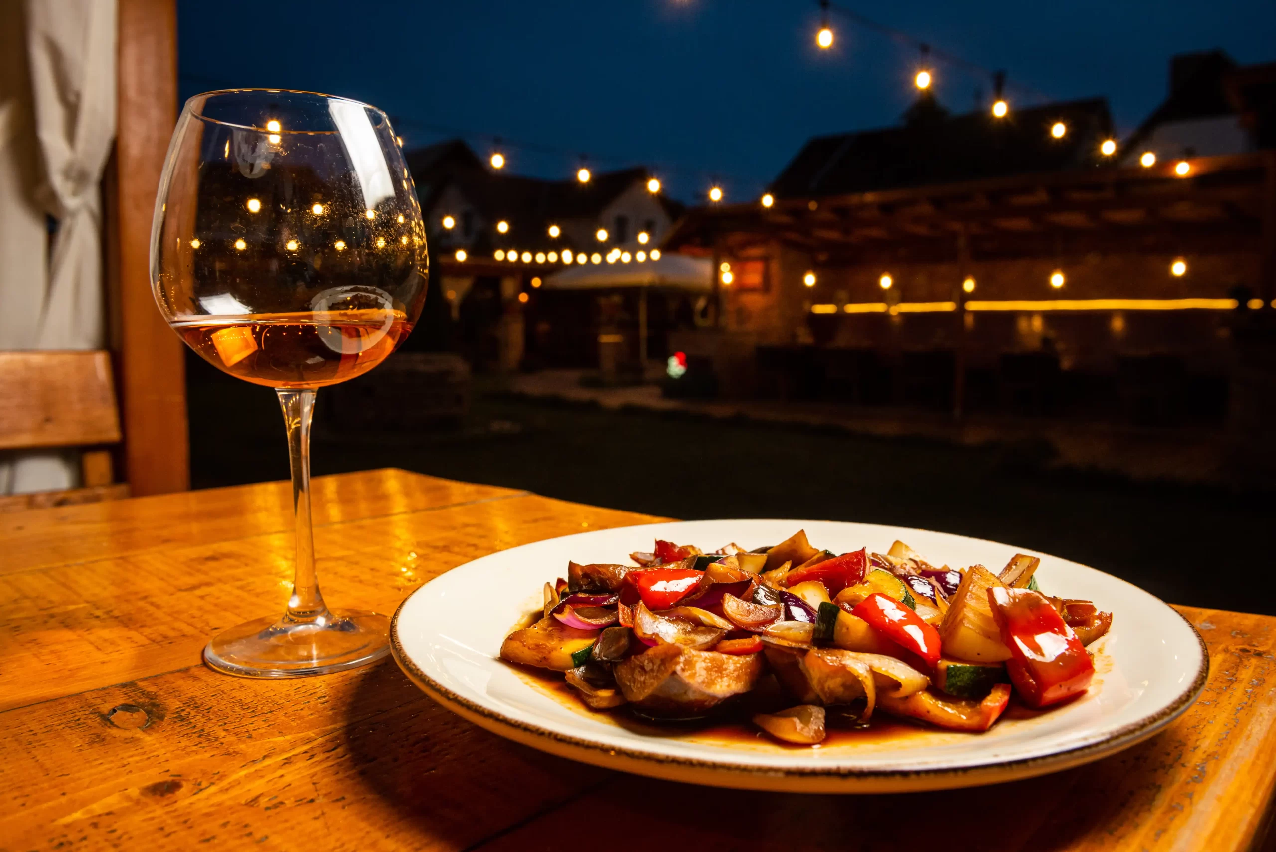 Legume la grătar sau la tigaie Roni Q livezeni tg.mureș târgu mureș restaurant mureș delivery livrare terasă terasz Pizza mureș Pizza mures Restaurant Mureș Restaurant mures Pizza Livezeni Restaurant Livezeni ibănești ibanesti maiad nyomat nyomát Corunca Koronka Marosvásárhely Poienița poienita Agard Agárd Vendéglő Pizzázó házhozszállítás Sânișor Sanisor crispy burger mâncare tradițională ciorbă ciorbe meniul zilei platou platouri salată salate supă supe