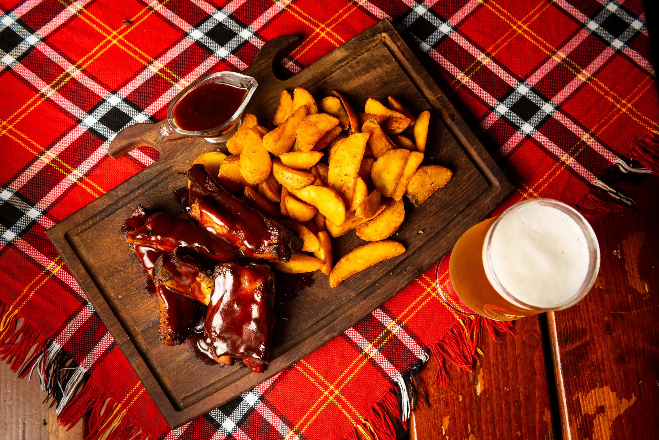 BBQ Ribs Roni Q livezeni tg.mureș târgu mureș restaurant mureș delivery livrare terasă terasz Pizza mureș Pizza mures Restaurant Mureș Restaurant mures Pizza Livezeni Restaurant Livezeni ibănești ibanesti maiad nyomat nyomát Corunca Koronka Marosvásárhely Poienița poienita Agard Agárd Vendéglő Pizzázó házhozszállítás Sânișor Sanisor crispy burger mâncare tradițională ciorbă ciorbe meniul zilei platou platouri salată salate supă supe
