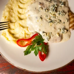 Piept de Pui cu Sos Gorgonzola Roni Q livezeni tg.mureș târgu mureș restaurant mureș delivery livrare terasă terasz Pizza mureș Pizza mures Restaurant Mureș Restaurant mures Pizza Livezeni Restaurant Livezeni ibănești ibanesti maiad nyomat nyomát Corunca Koronka Marosvásárhely Poienița poienita Agard Agárd Vendéglő Pizzázó házhozszállítás Sânișor Sanisor crispy burger mâncare tradițională ciorbă ciorbe meniul zilei platou platouri salată salate supă supe