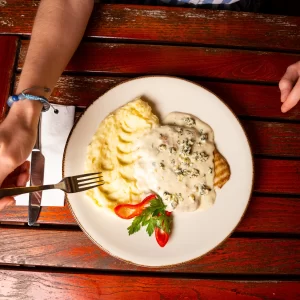 Piept de Pui cu Sos Gorgonzola Roni Q livezeni tg.mureș târgu mureș restaurant mureș delivery livrare terasă terasz Pizza mureș Pizza mures Restaurant Mureș Restaurant mures Pizza Livezeni Restaurant Livezeni ibănești ibanesti maiad nyomat nyomát Corunca Koronka Marosvásárhely Poienița poienita Agard Agárd Vendéglő Pizzázó házhozszállítás Sânișor Sanisor crispy burger mâncare tradițională ciorbă ciorbe meniul zilei platou platouri salată salate supă supe