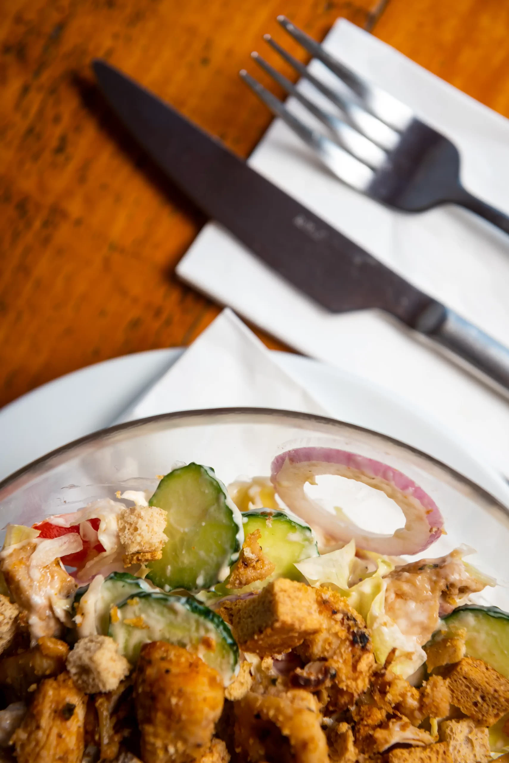 Salată Cezar Roni Q livezeni tg.mureș târgu mureș restaurant mureș delivery livrare terasă terasz Pizza mureș Pizza mures Restaurant Mureș Restaurant mures Pizza Livezeni Restaurant Livezeni ibănești ibanesti maiad nyomat nyomát Corunca Koronka Marosvásárhely Poienița poienita Agard Agárd Vendéglő Pizzázó házhozszállítás Sânișor Sanisor crispy burger mâncare tradițională ciorbă ciorbe meniul zilei platou platouri salată salate supă supe