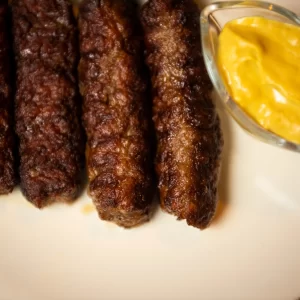 Mititei Roni Q livezeni tg.mureș târgu mureș restaurant mureș delivery livrare terasă terasz Pizza mureș Pizza mures Restaurant Mureș Restaurant mures Pizza Livezeni Restaurant Livezeni ibănești ibanesti maiad nyomat nyomát Corunca Koronka Marosvásárhely Poienița poienita Agard Agárd Vendéglő Pizzázó házhozszállítás Sânișor Sanisor crispy burger mâncare tradițională ciorbă ciorbe meniul zilei platou platouri salată salate supă supe