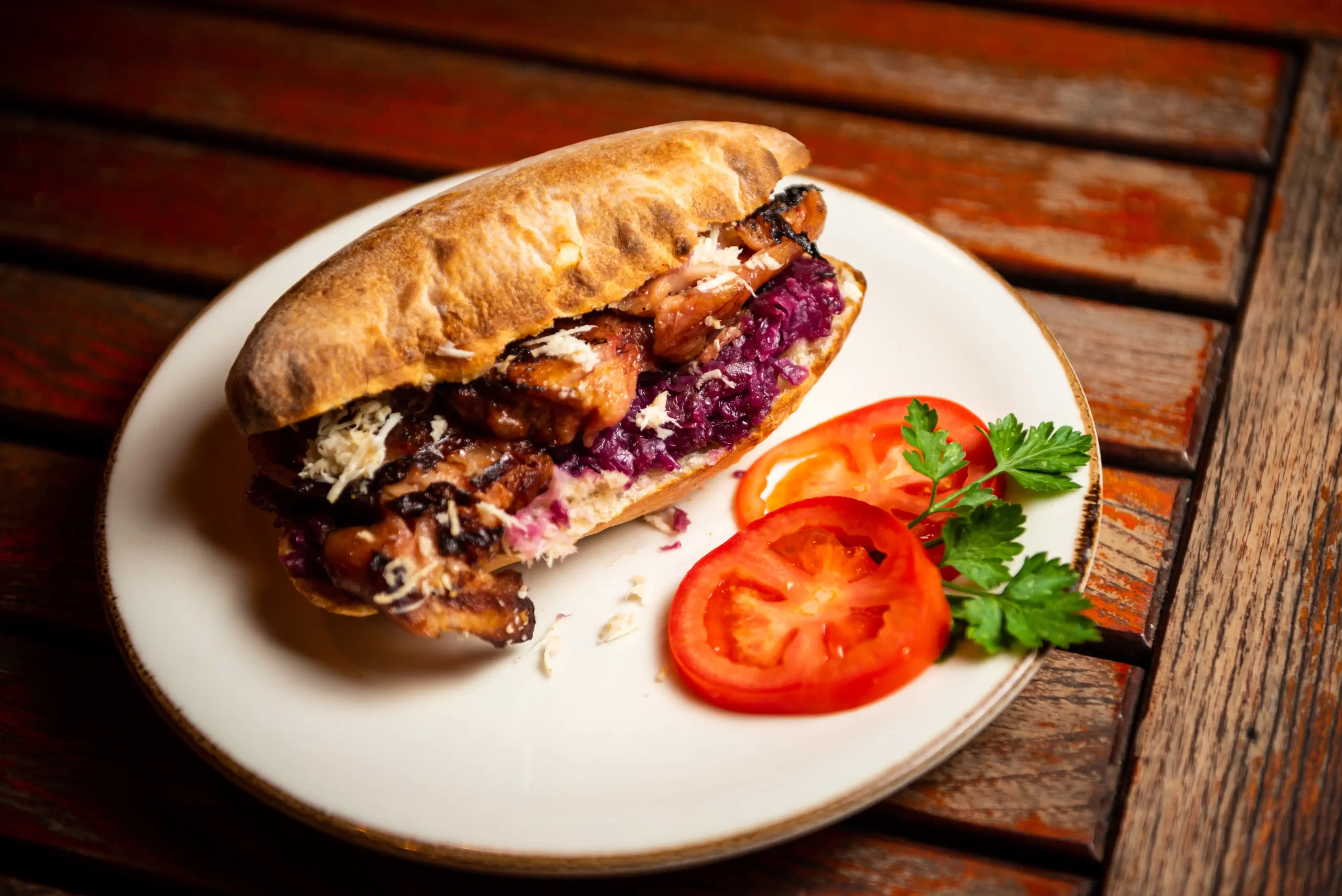 Sandwich cu ciolan Roni Q livezeni tg.mureș târgu mureș restaurant mureș delivery livrare terasă terasz Pizza mureș Pizza mures Restaurant Mureș Restaurant mures Pizza Livezeni Restaurant Livezeni ibănești ibanesti maiad nyomat nyomát Corunca Koronka Marosvásárhely Poienița poienita Agard Agárd Vendéglő Pizzázó házhozszállítás Sânișor Sanisor crispy burger mâncare tradițională ciorbă ciorbe meniul zilei platou platouri salată salate supă supe