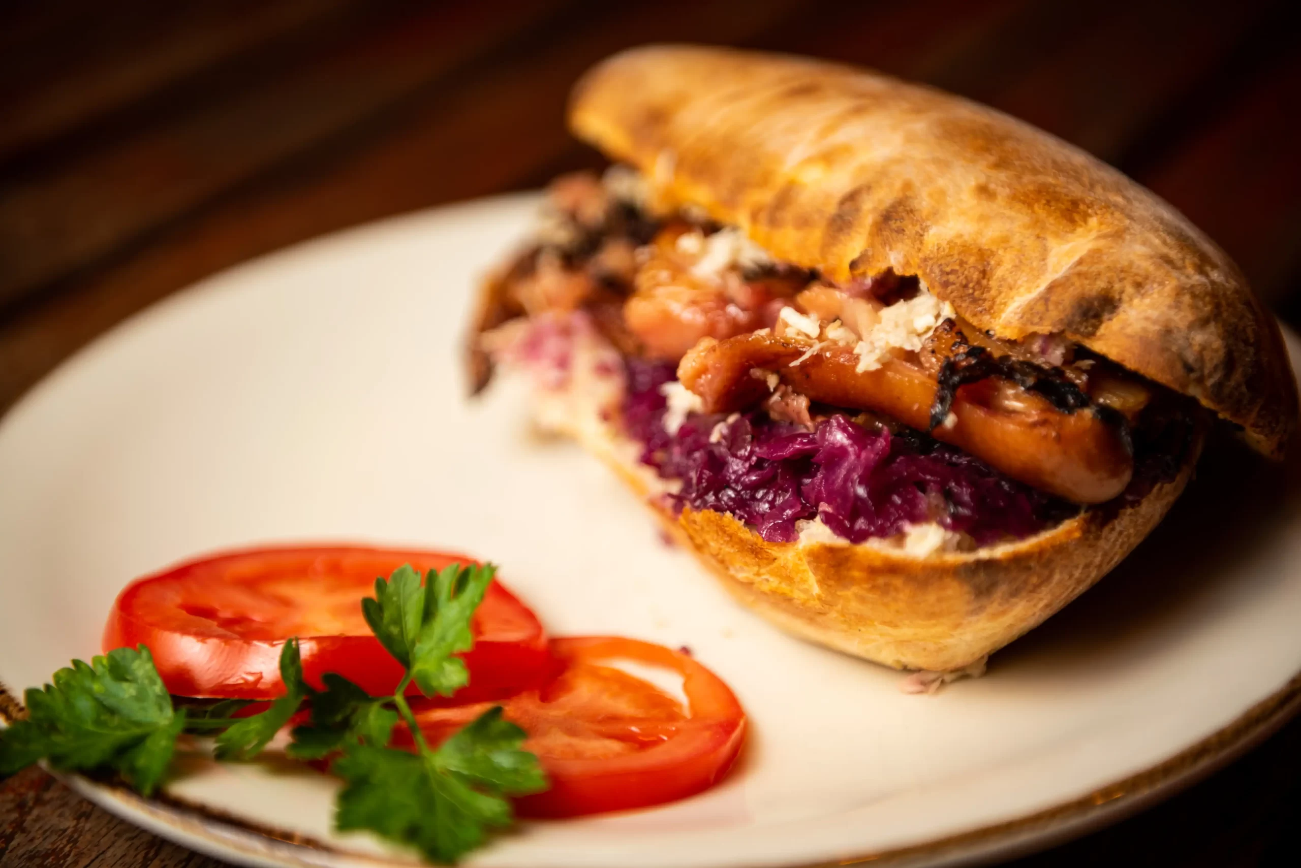 Sandwich cu ciolan Roni Q livezeni tg.mureș târgu mureș restaurant mureș delivery livrare terasă terasz Pizza mureș Pizza mures Restaurant Mureș Restaurant mures Pizza Livezeni Restaurant Livezeni ibănești ibanesti maiad nyomat nyomát Corunca Koronka Marosvásárhely Poienița poienita Agard Agárd Vendéglő Pizzázó házhozszállítás Sânișor Sanisor crispy burger mâncare tradițională ciorbă ciorbe meniul zilei platou platouri salată salate supă supe