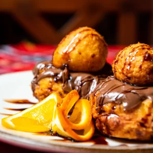 Papanași cu Nutella și Ciocolată Roni Q livezeni tg.mureș târgu mureș restaurant mureș delivery livrare terasă terasz Pizza mureș Pizza mures Restaurant Mureș Restaurant mures Pizza Livezeni Restaurant Livezeni ibănești ibanesti maiad nyomat nyomát Corunca Koronka Marosvásárhely Poienița poienita Agard Agárd Vendéglő Pizzázó házhozszállítás Sânișor Sanisor crispy burger mâncare tradițională ciorbă ciorbe meniul zilei platou platouri salată salate supă supe