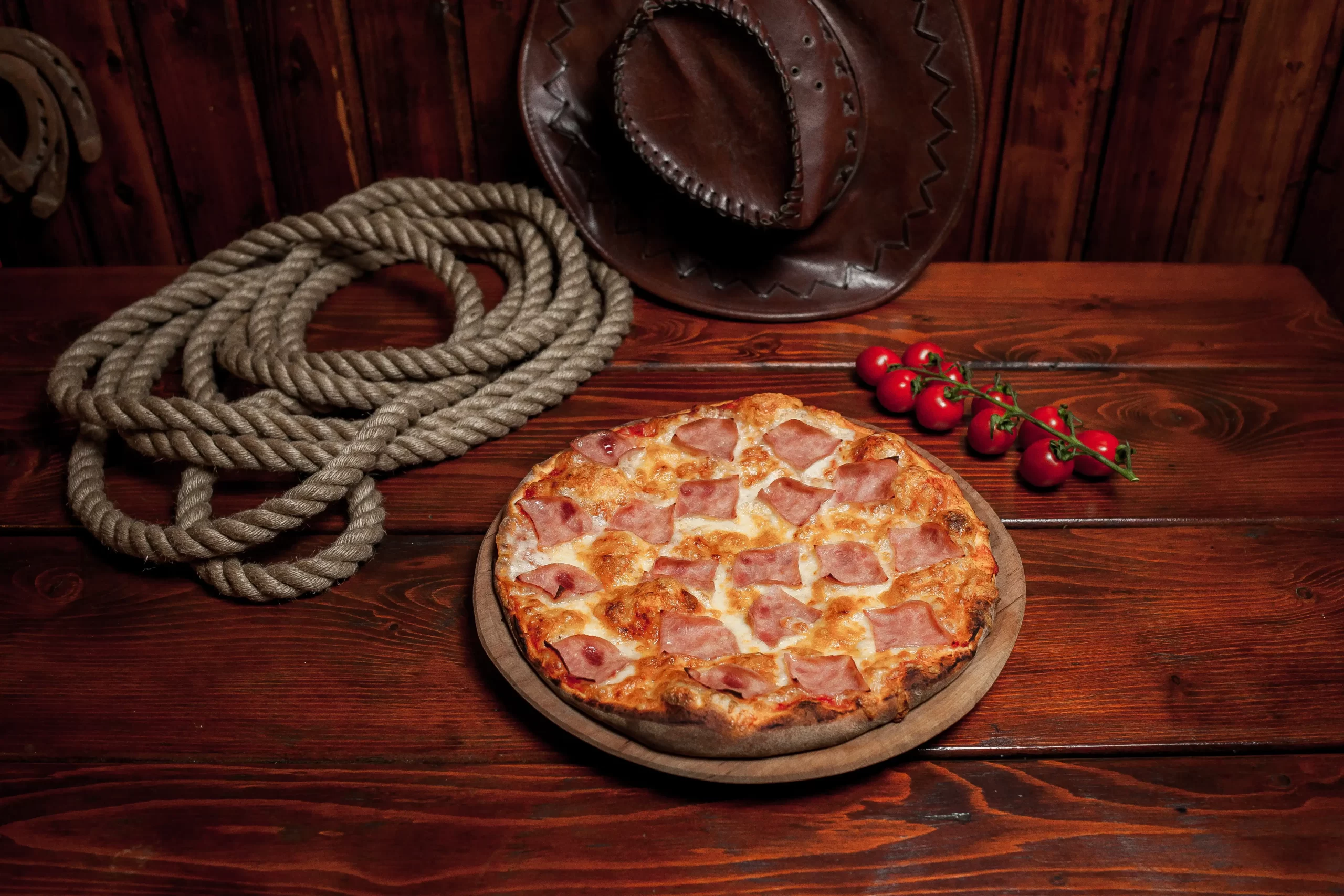 Pizza prosciutto Roni Q livezeni tg.mureș târgu mureș restaurant mureș delivery livrare terasă terasz Pizza mureș Pizza mures Restaurant Mureș Restaurant mures Pizza Livezeni Restaurant Livezeni ibănești ibanesti maiad nyomat nyomát Corunca Koronka Marosvásárhely Poienița poienita Agard Agárd Vendéglő Pizzázó házhozszállítás Sânișor Sanisor crispy burger mâncare tradițională ciorbă ciorbe meniul zilei platou platouri salată salate supă supe