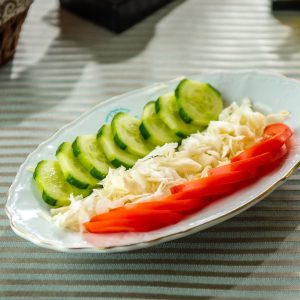 Salată Asortată Proaspătă Roni Q livezeni tg.mureș târgu mureș restaurant mureș delivery livrare terasă terasz Pizza mureș Pizza mures Restaurant Mureș Restaurant mures Pizza Livezeni Restaurant Livezeni ibănești ibanesti maiad nyomat nyomát Corunca Koronka Marosvásárhely Poienița poienita Agard Agárd Vendéglő Pizzázó házhozszállítás Sânișor Sanisor crispy burger mâncare tradițională ciorbă ciorbe meniul zilei platou platouri salată salate supă supe