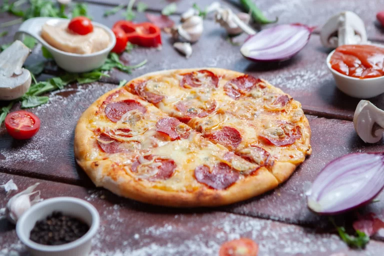 Pizza Cinquanta Urlanti Roni Q livezeni tg.mureș târgu mureș restaurant mureș delivery livrare terasă terasz Pizza mureș Pizza mures Restaurant Mureș Restaurant mures Pizza Livezeni Restaurant Livezeni ibănești ibanesti maiad nyomat nyomát Corunca Koronka Marosvásárhely Poienița poienita Agard Agárd Vendéglő Pizzázó házhozszállítás Sânișor Sanisor crispy burger mâncare tradițională ciorbă ciorbe meniul zilei platou platouri salată salate supă supe