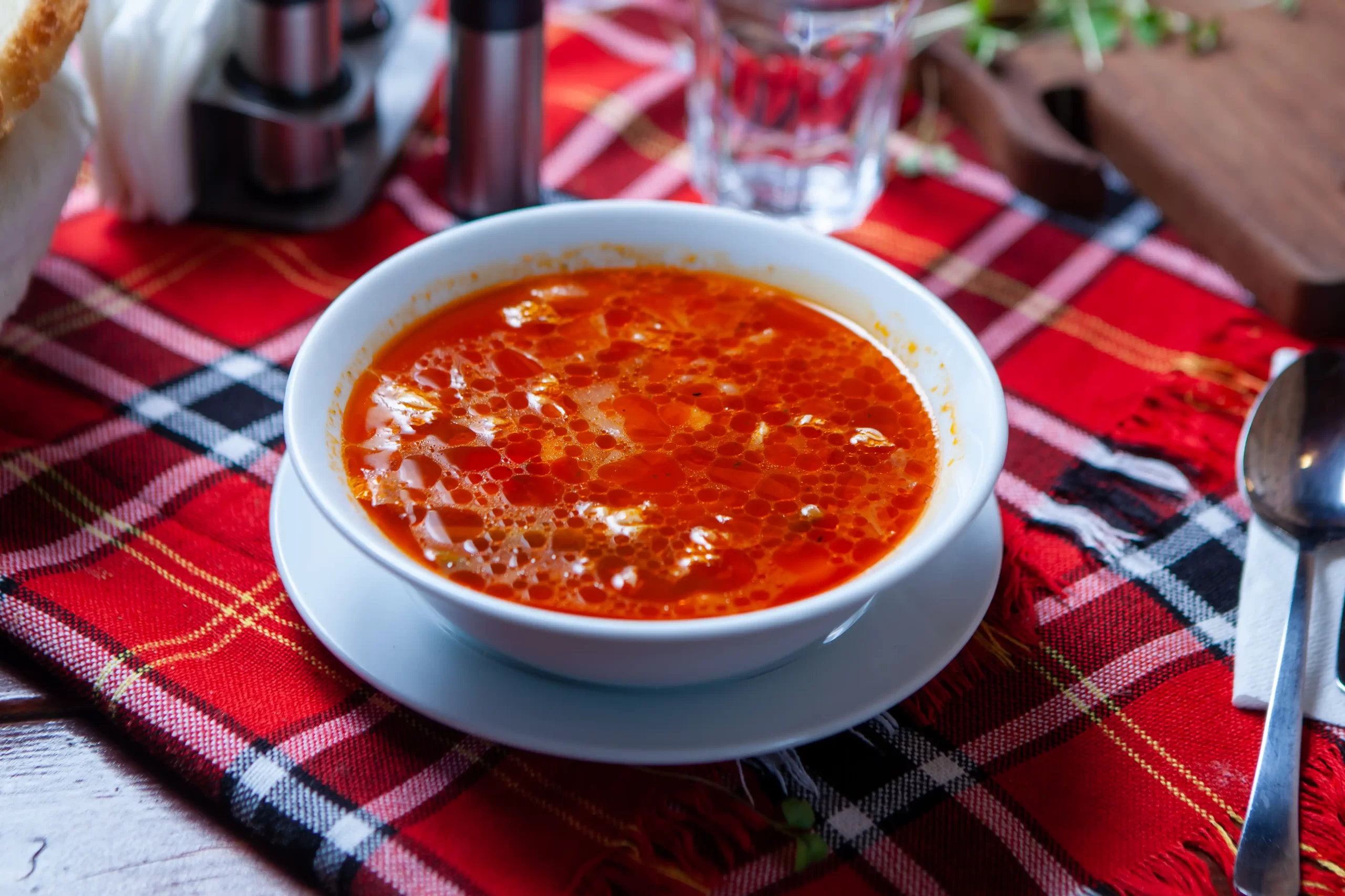 Ciorbă Țărănească de Văcuță Ciorbă Ardelenească de Porc Ciorbă tărănească de văcuță Roni Q livezeni tg.mureș târgu mureș restaurant mureș delivery livrare terasă terasz Pizza mureș Pizza mures Restaurant Mureș Restaurant mures Pizza Livezeni Restaurant Livezeni ibănești ibanesti maiad nyomat nyomát Corunca Koronka Marosvásárhely Poienița poienita Agard Agárd Vendéglő Pizzázó házhozszállítás Sânișor Sanisor crispy burger mâncare tradițională ciorbă ciorbe meniul zilei platou platouri salată salate supă supe