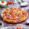 Pizza Quattro Carni Roni Q livezeni tg.mureș târgu mureș restaurant mureș delivery livrare terasă terasz Pizza mureș Pizza mures Restaurant Mureș Restaurant mures Pizza Livezeni Restaurant Livezeni ibănești ibanesti maiad nyomat nyomát Corunca Koronka Marosvásárhely Poienița poienita Agard Agárd Vendéglő Pizzázó házhozszállítás Sânișor Sanisor crispy burger mâncare tradițională ciorbă ciorbe meniul zilei platou platouri salată salate supă supe