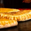 Palaneț cu Brânză Palaneț Roni Q livezeni tg.mureș târgu mureș restaurant mureș delivery livrare terasă terasz Pizza mureș Pizza mures Restaurant Mureș Restaurant mures Pizza Livezeni Restaurant Livezeni ibănești ibanesti maiad nyomat nyomát Corunca Koronka Marosvásárhely Poienița poienita Agard Agárd Vendéglő Pizzázó házhozszállítás Sânișor Sanisor crispy burger mâncare tradițională ciorbă ciorbe meniul zilei platou platouri salată salate supă supe