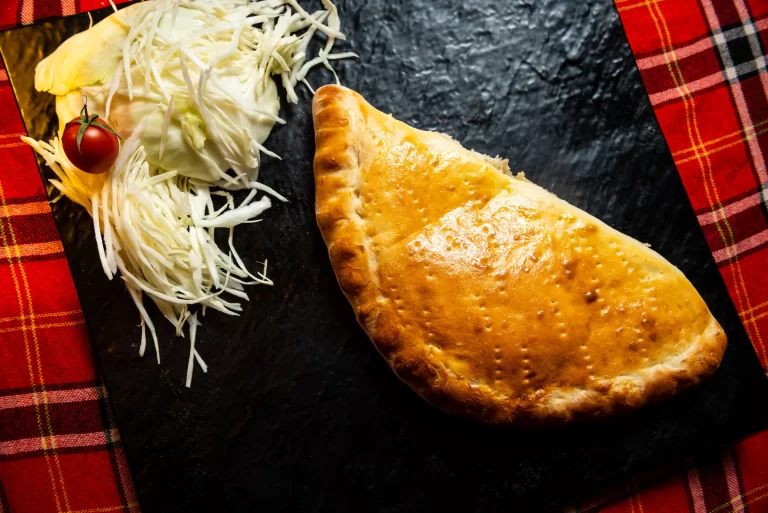 Palaneț cu Varză Palaneț Roni Q livezeni tg.mureș târgu mureș restaurant mureș delivery livrare terasă terasz Pizza mureș Pizza mures Restaurant Mureș Restaurant mures Pizza Livezeni Restaurant Livezeni ibănești ibanesti maiad nyomat nyomát Corunca Koronka Marosvásárhely Poienița poienita Agard Agárd Vendéglő Pizzázó házhozszállítás Sânișor Sanisor crispy burger mâncare tradițională ciorbă ciorbe meniul zilei platou platouri salată salate supă supe