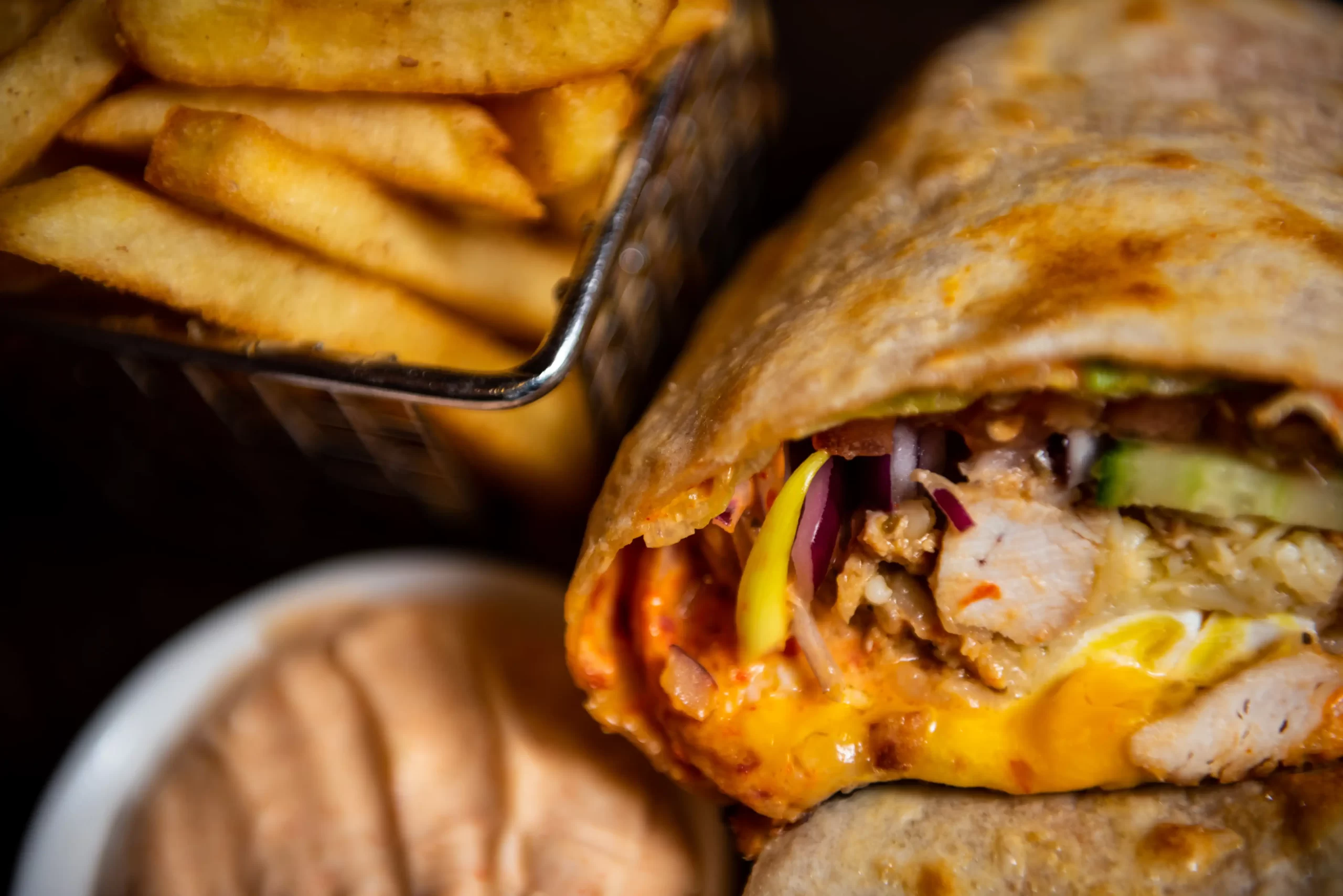 Tunez Wrap Alergeni și Valori Nutriționale Chicken Wrap Roni Q livezeni tg.mureș târgu mureș restaurant mureș delivery livrare terasă terasz Pizza mureș Pizza mures Restaurant Mureș Restaurant mures Pizza Livezeni Restaurant Livezeni ibănești ibanesti maiad nyomat nyomát Corunca Koronka Marosvásárhely Poienița poienita Agard Agárd Vendéglő Pizzázó házhozszállítás Sânișor Sanisor crispy burger mâncare tradițională ciorbă ciorbe meniul zilei platou platouri salată salate supă supe