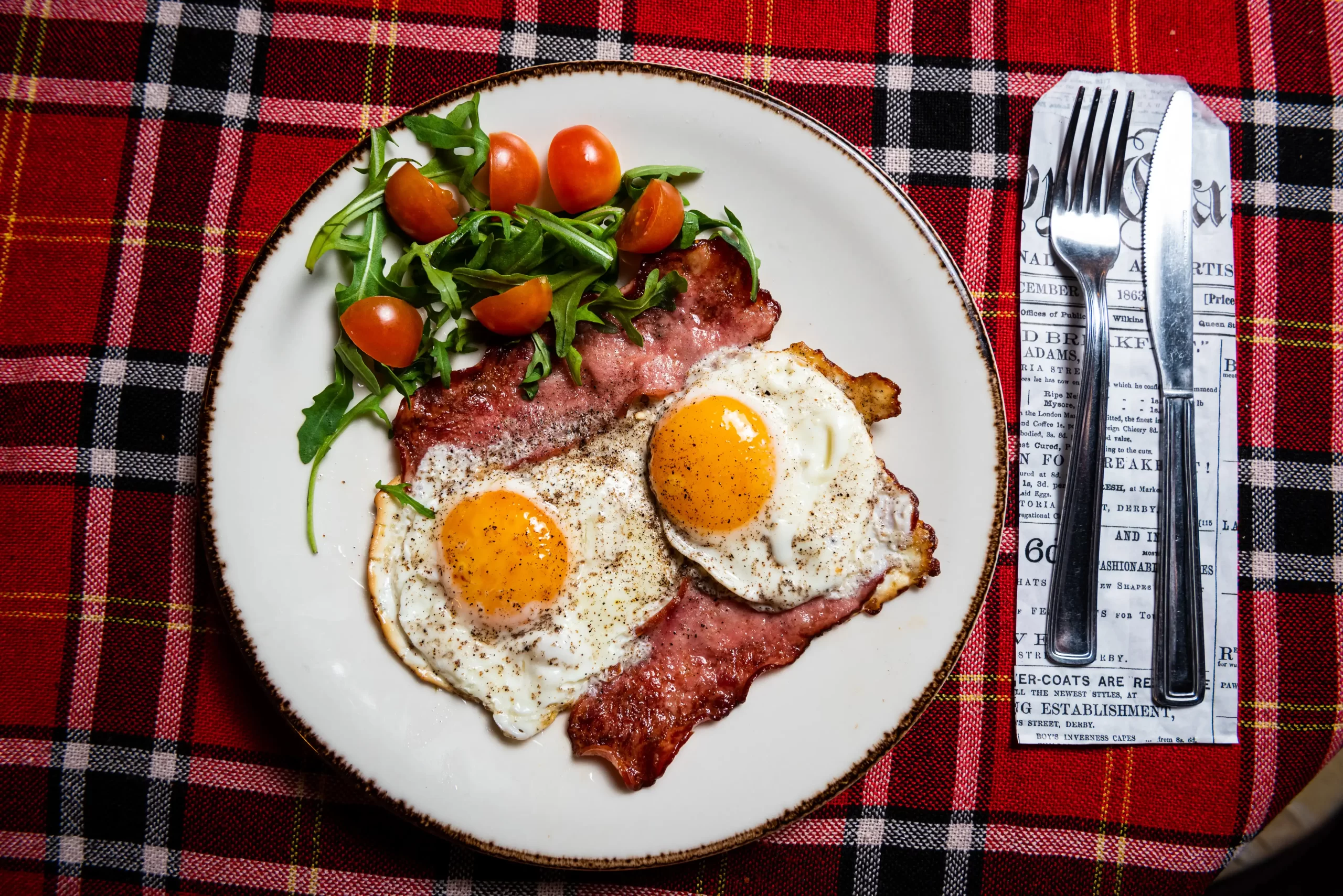 Ochiuri cu Bacon Roni Q livezeni tg.mureș târgu mureș restaurant mureș delivery livrare terasă terasz Pizza mureș Pizza mures Restaurant Mureș Restaurant mures Pizza Livezeni Restaurant Livezeni ibănești ibanesti maiad nyomat nyomát Corunca Koronka Marosvásárhely Poienița poienita Agard Agárd Vendéglő Pizzázó házhozszállítás Sânișor Sanisor crispy burger mâncare tradițională ciorbă ciorbe meniul zilei platou platouri salată salate supă supe