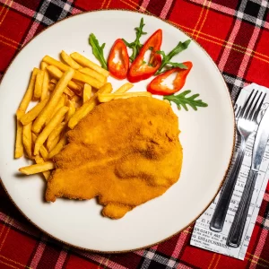 Șnițel Vienez din Cotlet Alb Șnițel Vienez din Piept de Pui Roni Q livezeni tg.mureș târgu mureș restaurant mureș delivery livrare terasă terasz Pizza mureș Pizza mures Restaurant Mureș Restaurant mures Pizza Livezeni Restaurant Livezeni ibănești ibanesti maiad nyomat nyomát Corunca Koronka Marosvásárhely Poienița poienita Agard Agárd Vendéglő Pizzázó házhozszállítás Sânișor Sanisor crispy burger mâncare tradițională ciorbă ciorbe meniul zilei platou platouri salată salate supă supe
