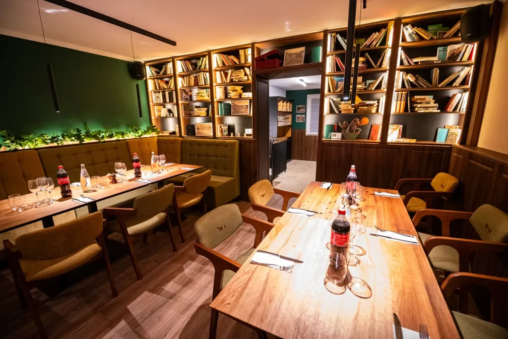 Roni Q livezeni tg.mureș târgu mureș restaurant mureș delivery livrare terasă terasz Pizza mureș Pizza mures Restaurant Mureș Restaurant mures Pizza Livezeni Restaurant Livezeni ibănești ibanesti maiad nyomat nyomát Corunca Koronka Marosvásárhely Poienița poienita Agard Agárd Vendéglő Pizzázó házhozszállítás Sânișor Sanisor crispy burger mâncare tradițională ciorbă ciorbe meniul zilei platou platouri salată salate supă supe Roni Q Roni
