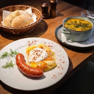 Meniul Zilei Roni Q livezeni tg.mureș târgu mureș restaurant mureș delivery livrare terasă terasz Pizza mureș Pizza mures Restaurant Mureș Restaurant mures Pizza Livezeni Restaurant Livezeni ibănești ibanesti maiad nyomat nyomát Corunca Koronka Marosvásárhely Poienița poienita Agard Agárd Vendéglő Pizzázó házhozszállítás Sânișor Sanisor crispy burger mâncare tradițională ciorbă ciorbe meniul zilei platou platouri salată salate supă supe Roni Q Roni